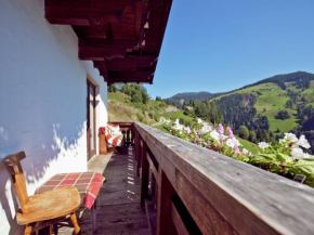 Snug Holiday Home in Sankt Johann im Pongau with Garden Wagrain